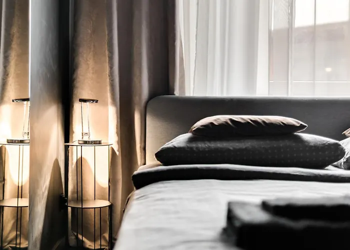 Blacknight Apartment - Self Check-In 24H